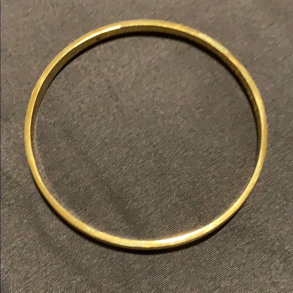 Kate space plain gold bangle